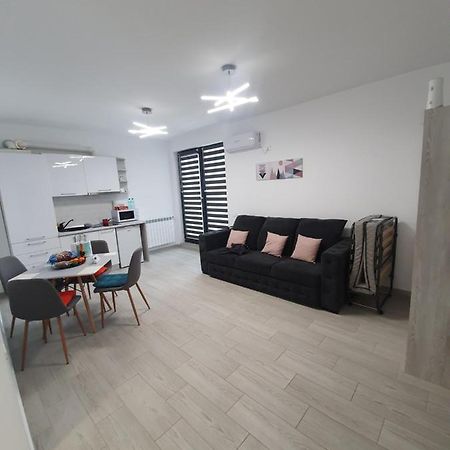 Mamaia Nord Apartament 18 Năvodari Екстериор снимка